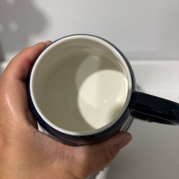 Christmas Themed Mug with Lid Gingerbread Design *BOGO Sale $15 &Under* - Picture 5 of 8